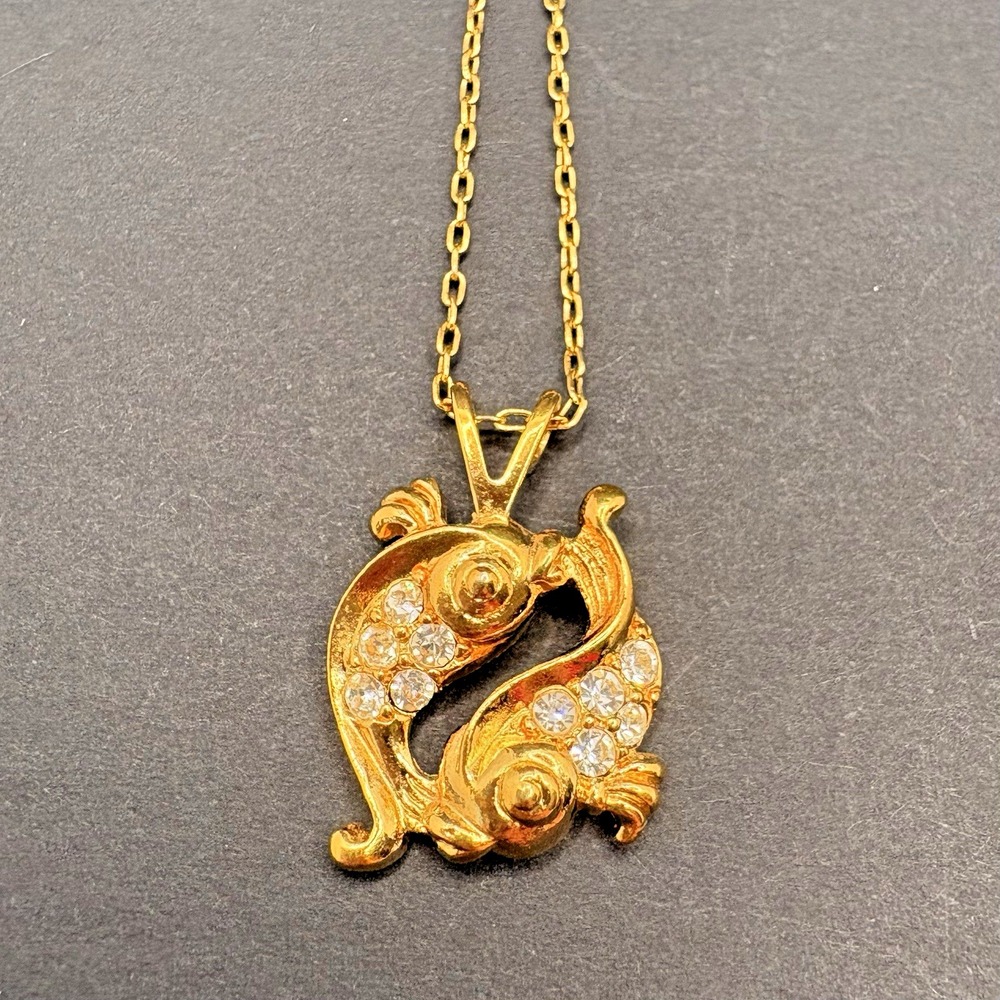 Vintage Avon Pisces Pendant Necklace Rhinestones Zodiac Horoscope Gold Tone 18"